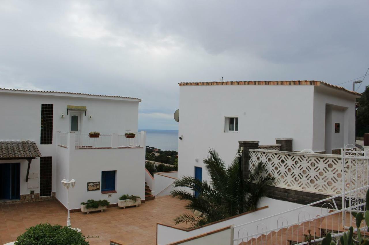 Lloret Apartments Lloret de Mar Bagian luar foto